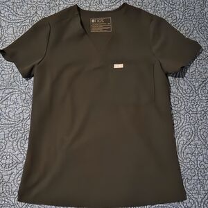 FIGS Women's Dark Olive Short Sleeve Top